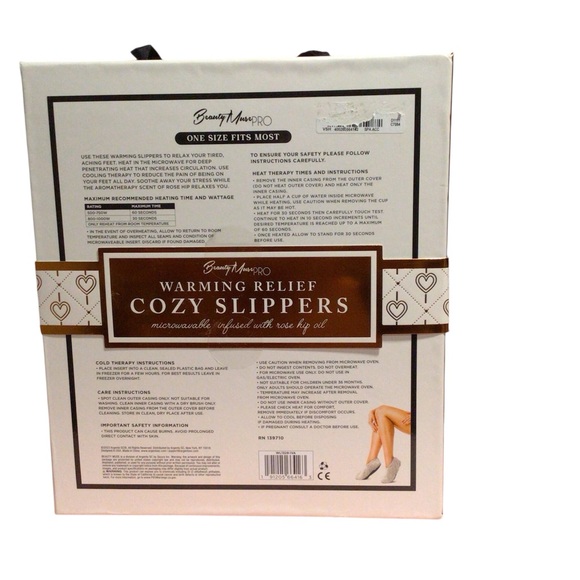 Beauty Muse Pro Warming Slippers infused with rose hip oil. One size fits most - Picture 2 of 2